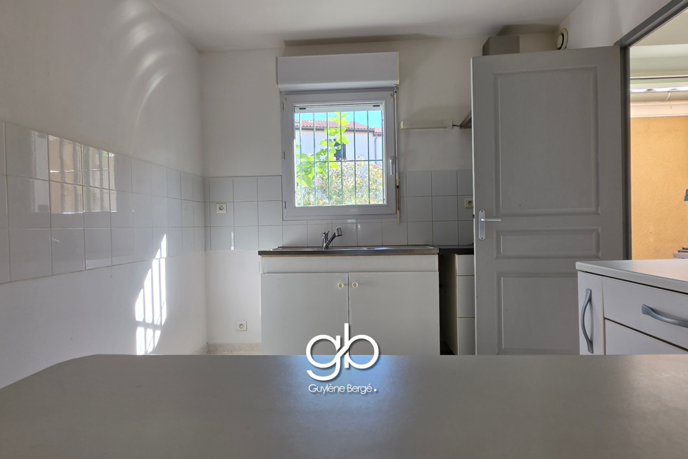 Vente Maison MAISON À VENDRE MONTPELLIER - T4 3 CHAMBRES AVEC JARDIN ET GARAGE - TRAMWAY SABINES - CLINIQUE SAINT-ROCH Montpellier