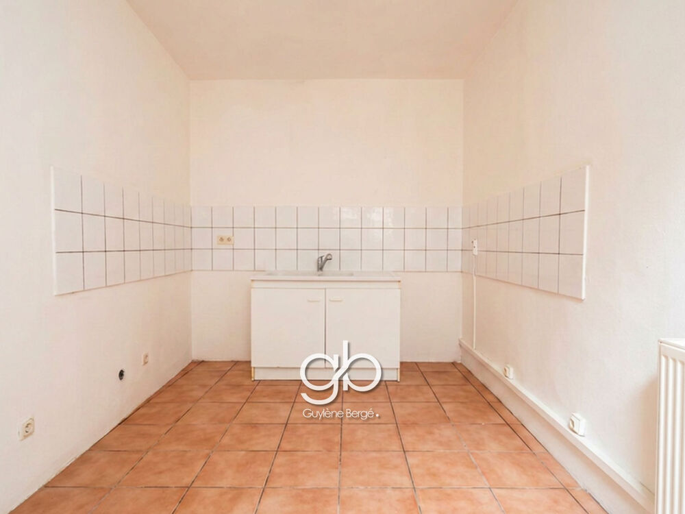 Vente Appartement APPARTEMENT T2 DE CARACTÈRE DE 76,79 M2 DANS UN HÔTEL PARTICULIER AU CŒUR DE BÉZIERS Beziers