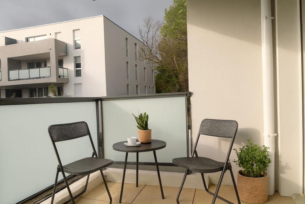 Vente Appartement Appartement T2 de 46 m2 avec balcon à Nîmes   Calme, lumineux et idéalement situé Nimes