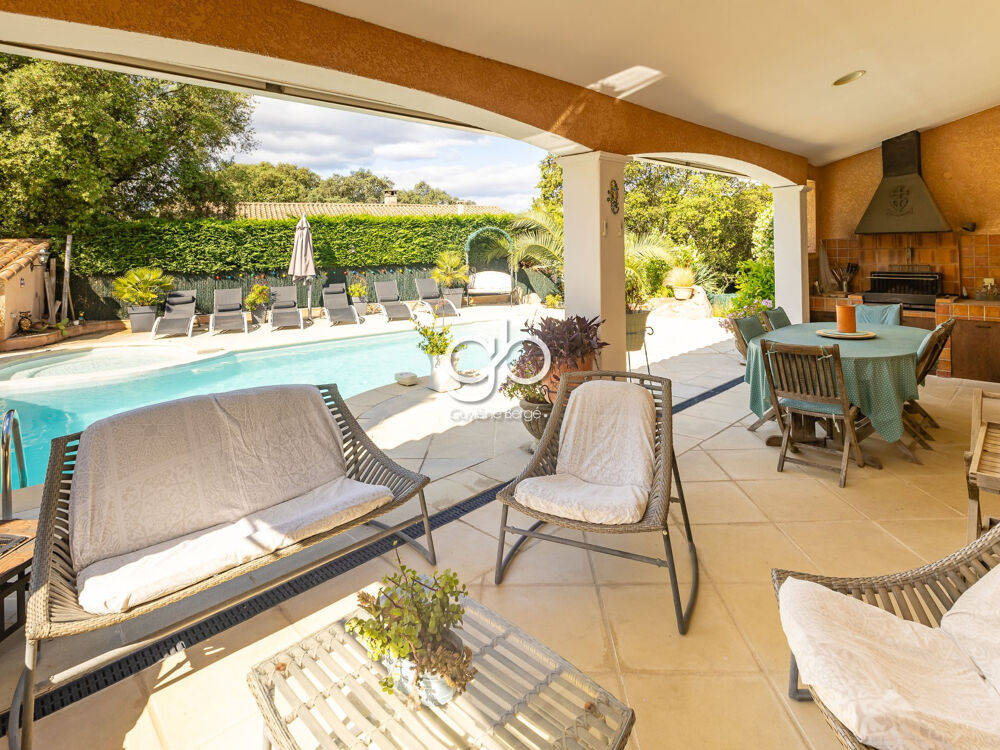 Vente Maison Villa 225 m2 4 Chambres Terrain 1000m2 Piscine Beaulieu