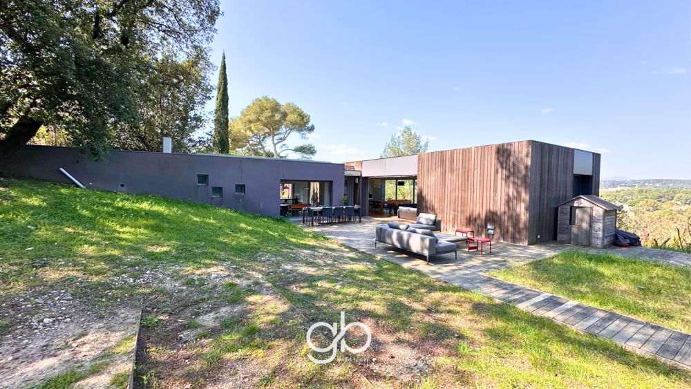Vente Maison VILLA D'ARCHITECTE DE PLAIN-PIED AVEC PISCINE ET VUE PANORAMIQUE SUR LE PIC SAINT-LOUP À CASTELNAU-LE-LEZ Castelnau le lez