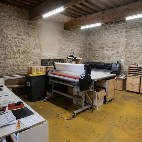  Local Commercial de caractère 100 m2 PEZENAS 