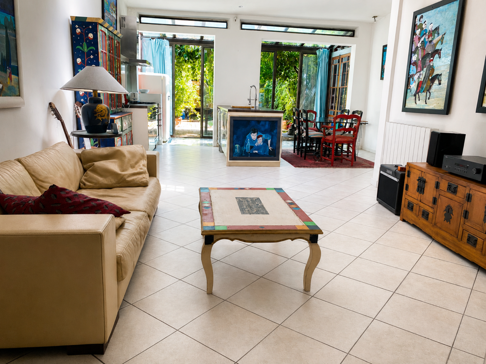 Exclusivité | Maison de Ville Atypique de 142 m2 au Coeur de l'Écusson