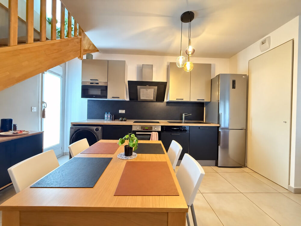 Vente Maison Esprit Maison de Ville ,  Appartement Duplex 85 m2  Montpellier Centre Montpellier