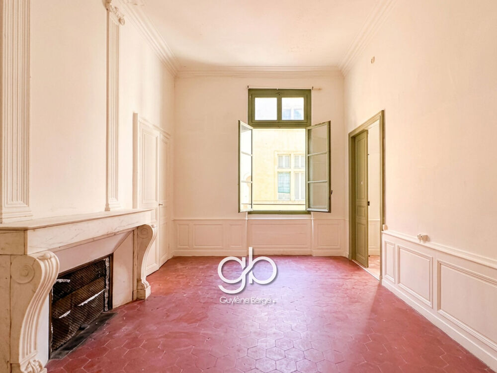 Vente Appartement APPARTEMENT T2 DE CARACTÈRE DE 76,79 M2 DANS UN HÔTEL PARTICULIER AU CŒUR DE BÉZIERS Beziers
