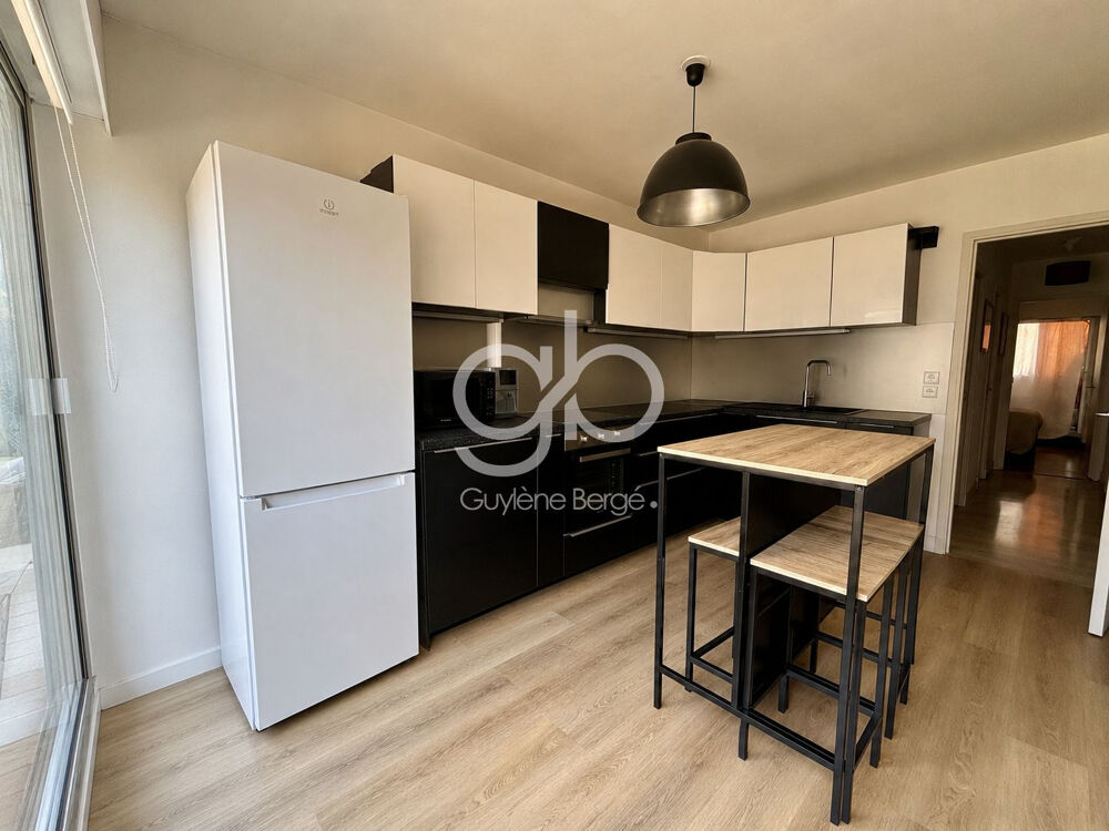 Vente Appartement Appartement T2 avec terrasse, loggia, parking et potentiel T3 à vendre   Montpellier Clemenceau Gambetta Montpellier