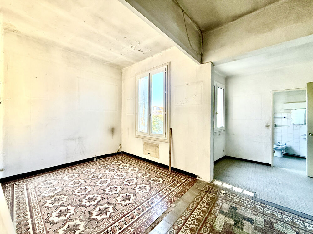 Vente Appartement Appartement T3 avec combles à rénover - Calme & Gare St-Roch - Montpellier 34000 Montpellier