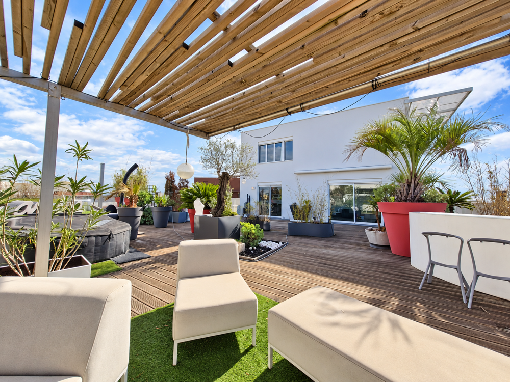 Vente Appartement Appartement Duplex T4 'villa sur toit' à Port Marianne avec vue et terrasse exceptionnelles! Montpellier
