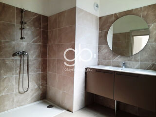  Appartement � vendre 3 pi�ces 75 m�