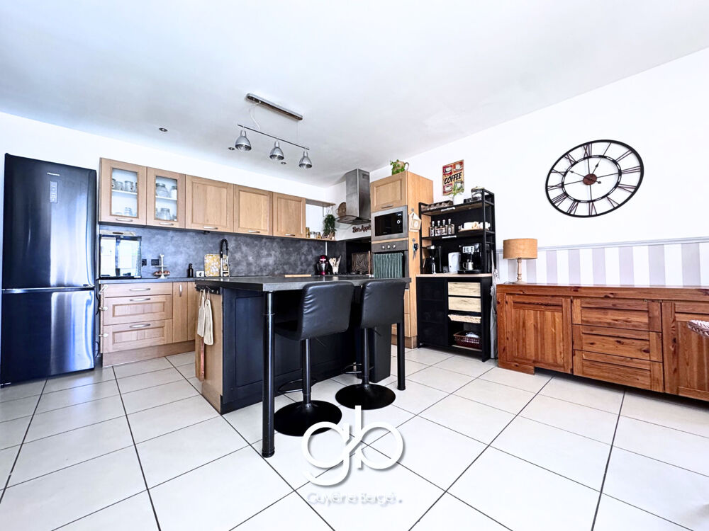 Vente Maison VERGÈZE (30) Villa Contemporaine 131 m2 | 5 Pièces  | 4 Chambres | Piscine | Garage | DPE A | Entre Nîmes et M Vergeze