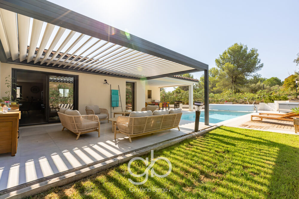 Contemporaine plain pied 158m2 4CH + Bureau + Garage Piscine environnement privilégié vue dégagée