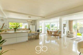  Maison � vendre 9 pi�ces 283 m�