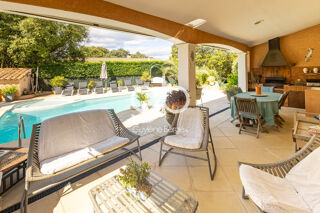  Maison � vendre 6 pi�ces 220 m�