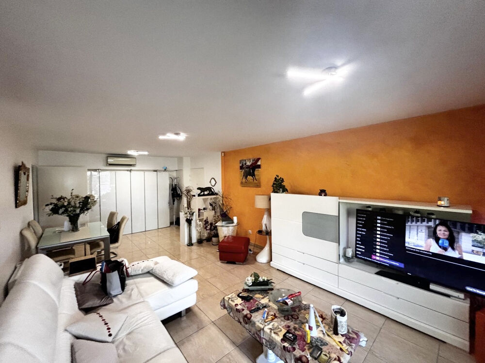 Superbe appartement T3 de 82 m2 en rez-de-jardin avec garage et parking - La Grande Motte