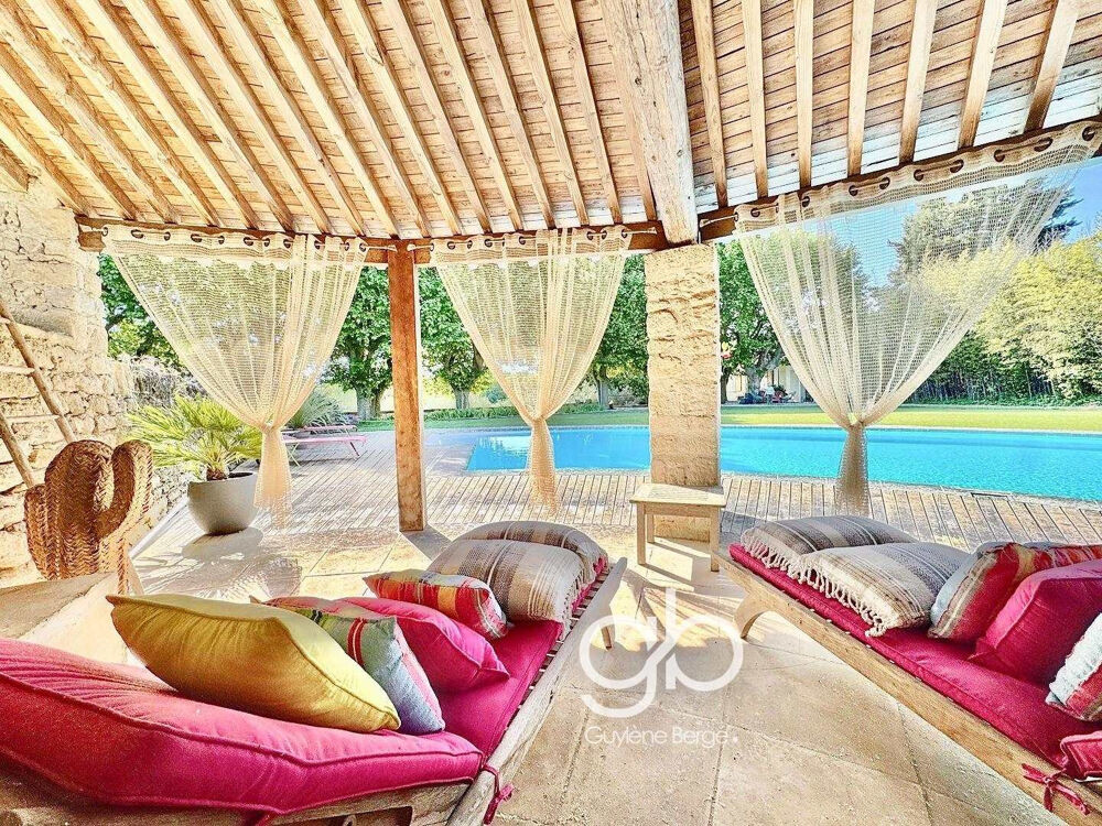 Maison 10 pièces 400 m² · à Sommieres · 400 m² · 2 750 000 €