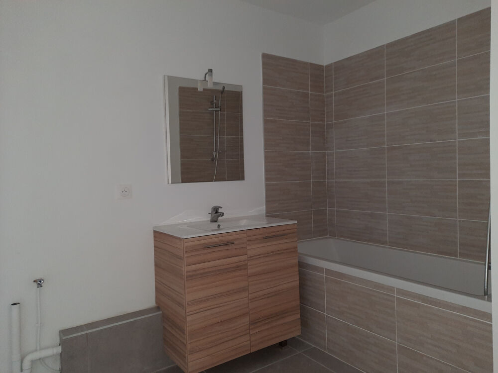Appartement T3 de 64 m2 avec loggia Calme absolu Nîmes