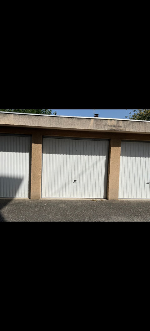  Parking / Garage � louer 10 m�