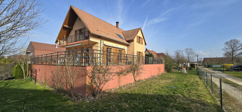   GRANDE MAISON FAMILIALE EN PLEINE NATURE Maison - 7 pi�ce(s) - 142 m�