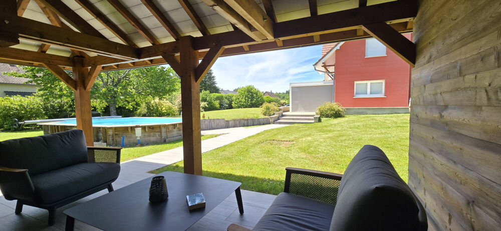 BELLE MAISON D'ARCHITECTE AU CALME AVEC DÉPENDANCES ET PISCINE