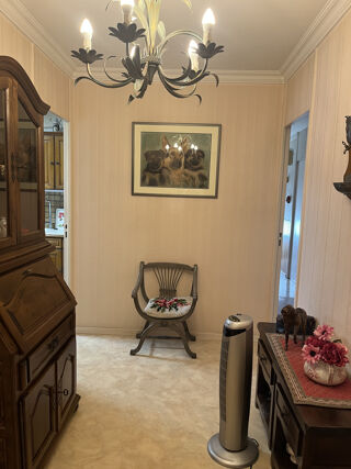 Vente Appartement SPACIEUX APPARTEMENT 3 CHAMBRES AVEC BALCON ETGARAGE Montbeliard