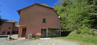  Immeuble � vendre 890 m�