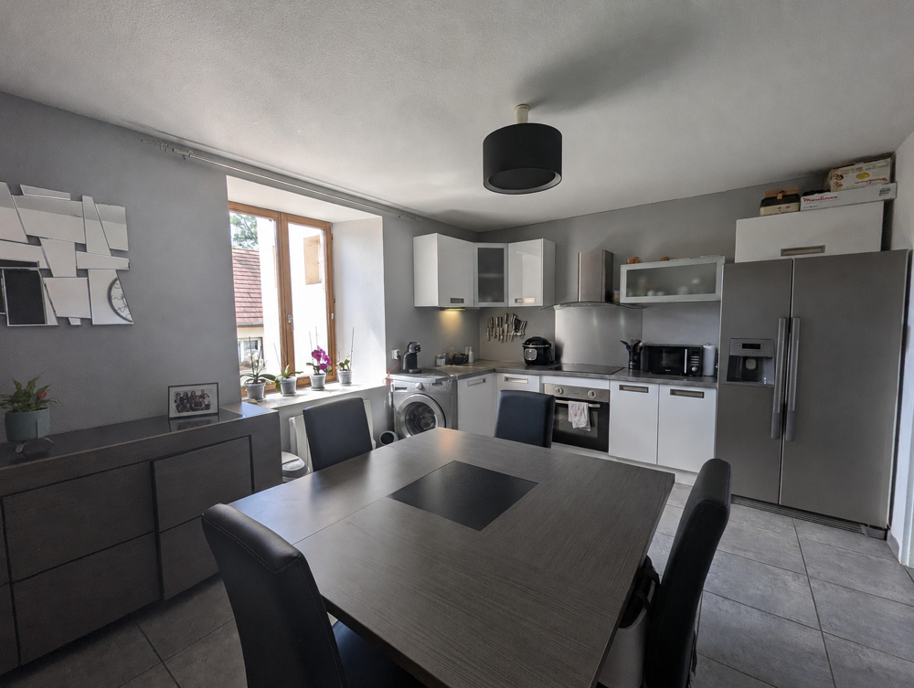 Appartement 4 pièces 65 m² à Rougemont le Chateau