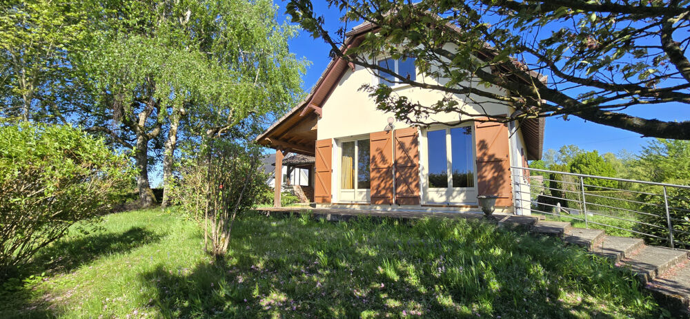 MAISON DE VILLAGE SUR SOUS-SOL AU CALME