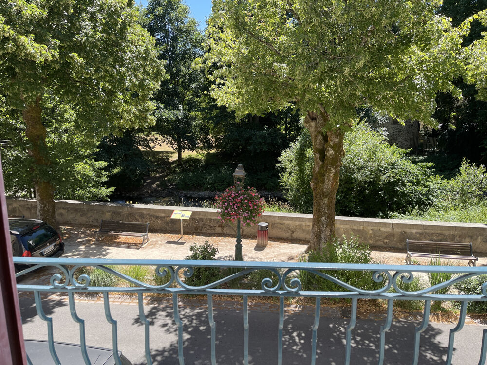 MAISON DE VILLE TRIPLEX 140m2 avec garage/dépendance / MASEVAUX