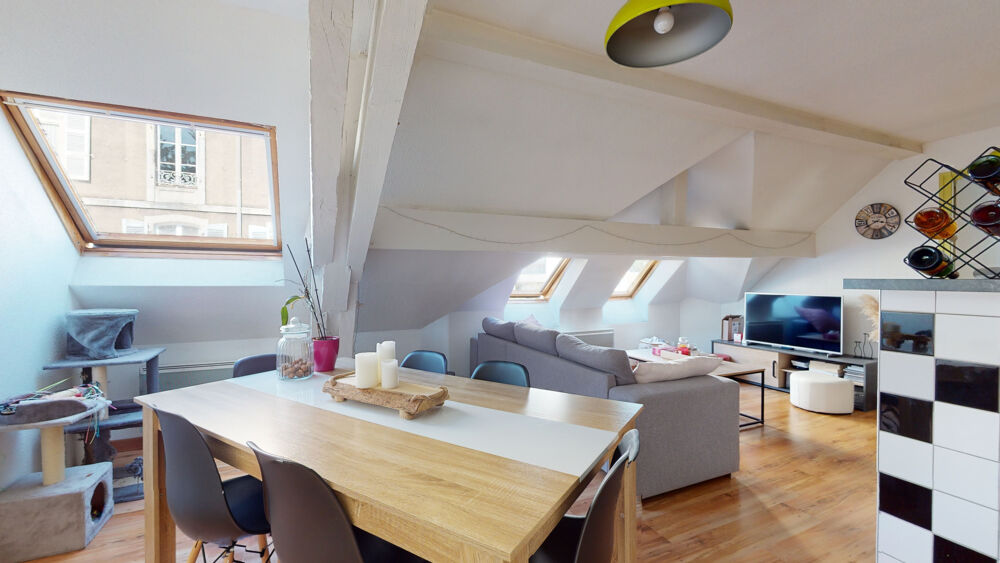 Location Appartement Location T2 meublé place Flore Besancon