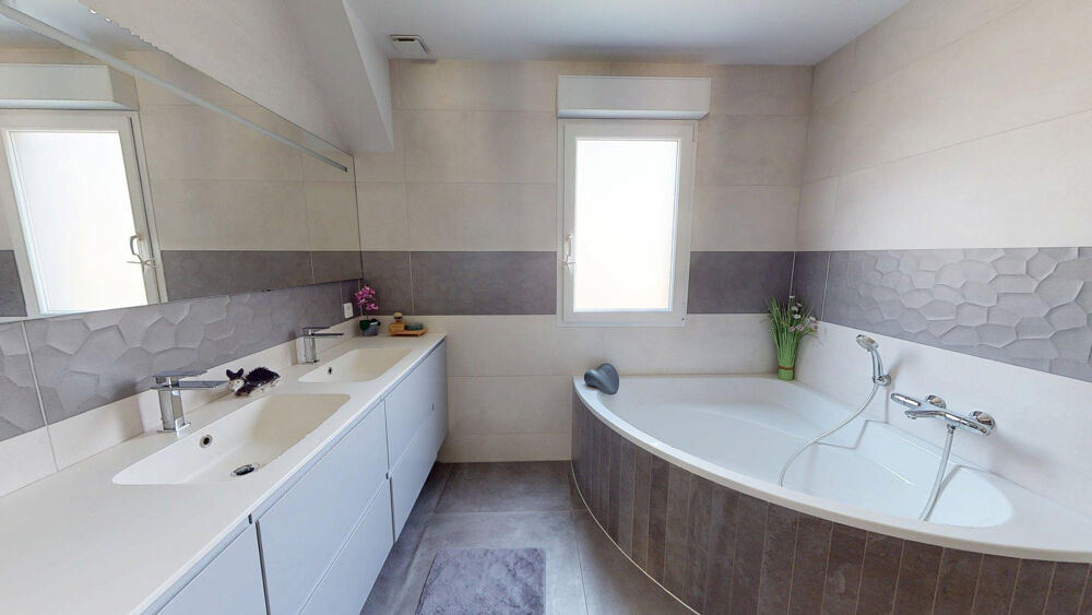 à vendre  Maison Anjoutey (90170)