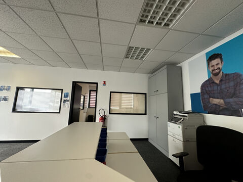   Local professionnel / Bureaux - Montbéliard 