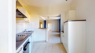  Appartement à louer 4 pièces 81 m²