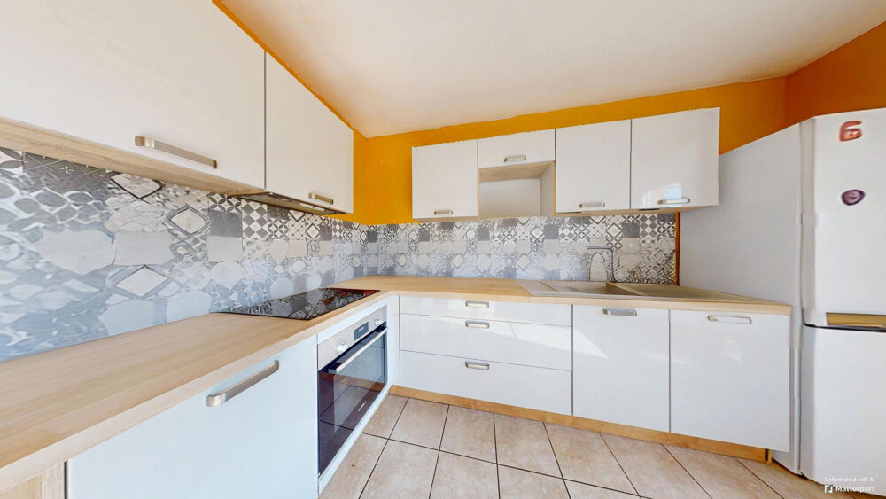Girardi Immobilier vous présente en exclusivité cette charmante maison de 95 m2 sur 9 ares de terrain .