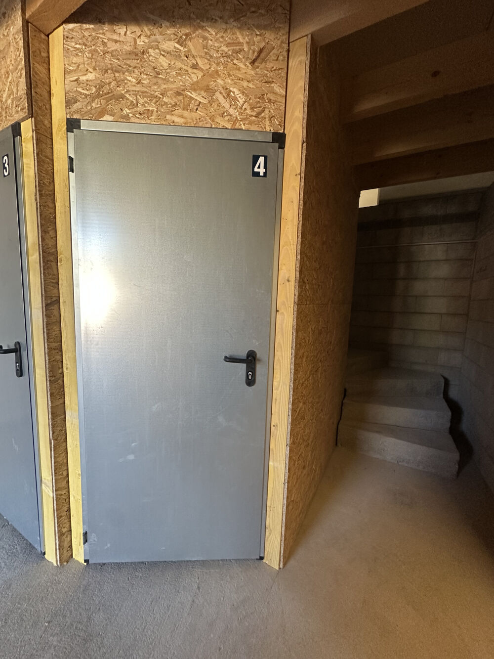 Location Autre BOX à louer - 1,5 m2 - PÉROUSE Perouse