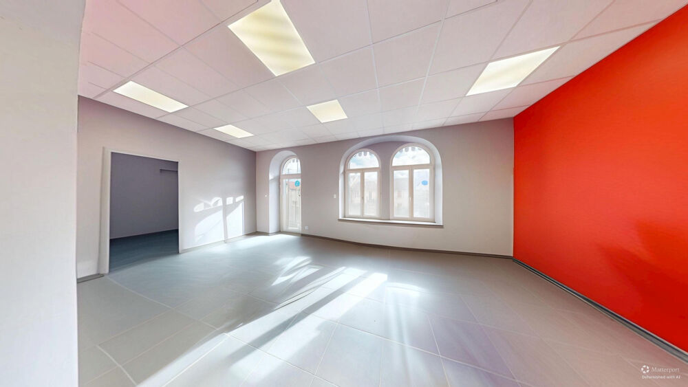 Girardi Immobilier vous propose à Montbéliard avenue Joffre, un appartement, au RDC d'un joli immeuble de 1850