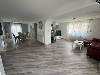  Maison  vendre 7 pices 200 m