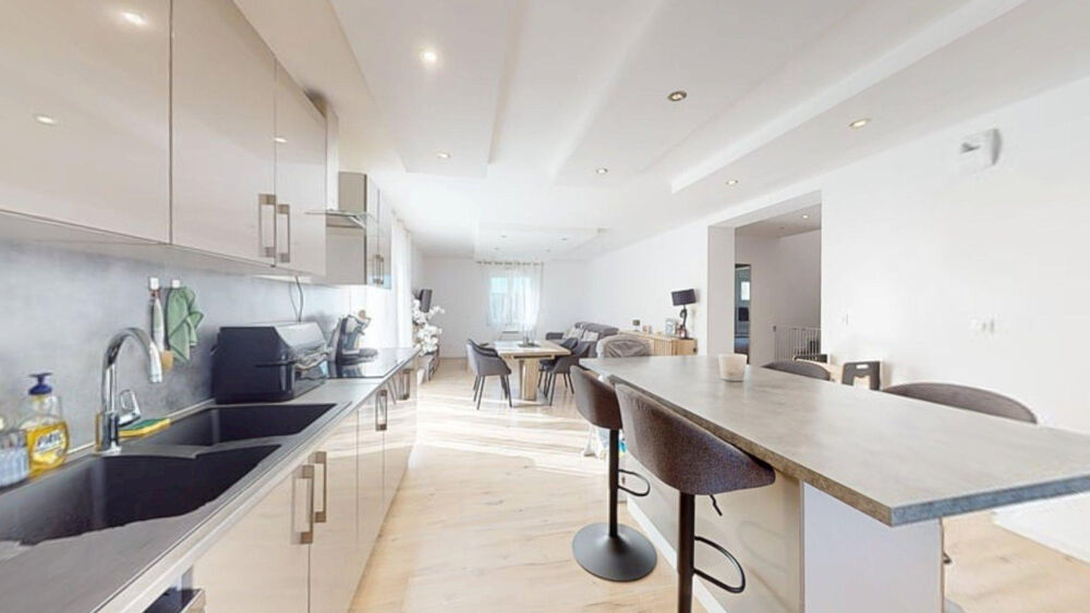 Vente Maison Maison familiale de 130 m2 avec suite parentale au rez-de-chaussée et terrain de 545 m2 Tremoins
