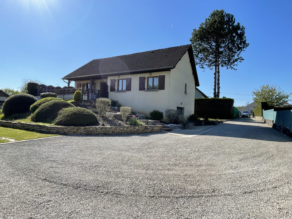 Vente Maison Exclusivité, Girardi Immobilier, uniquement chez nous pour vous à Arcey, cette charmante maison à rafraîchir. Arcey