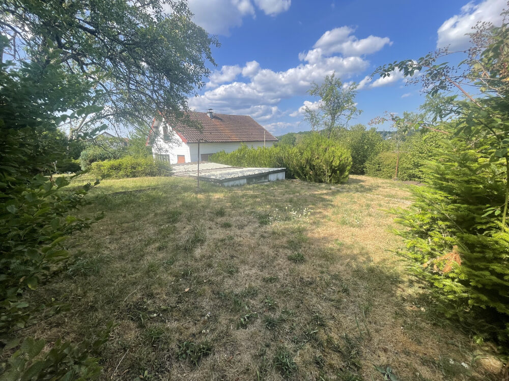 Vente Maison Uniquement chez Girardi pour vous, à rénover cette jolie maison sur 13 ares de terrain au calme à Bethoncourt. Bethoncourt