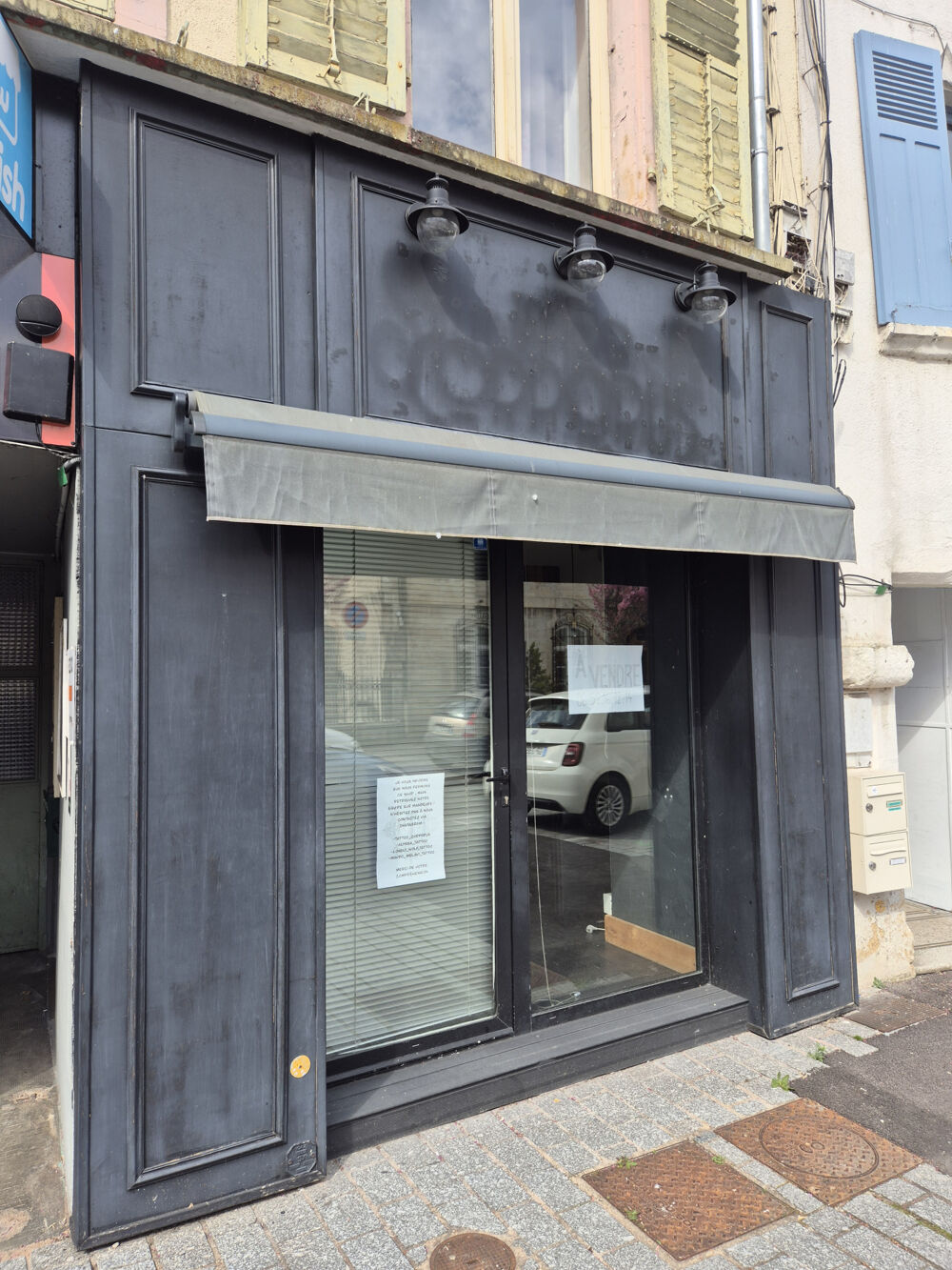   Local commercail dans une rue passante secteur Montbéliard rue Piétonne 