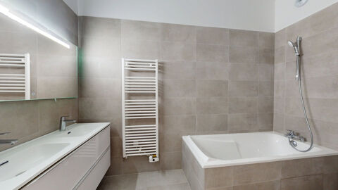  Appartement � louer 4 pi�ces 98 m�