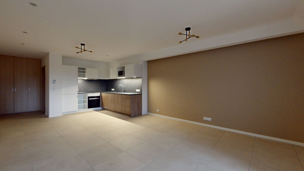 Location Appartement Bavilliers magnifique T3 rénové - deuxième étage d'une très belle monopropriété arborée Bavilliers