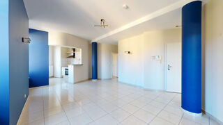  Appartement à louer 4 pièces 81 m²