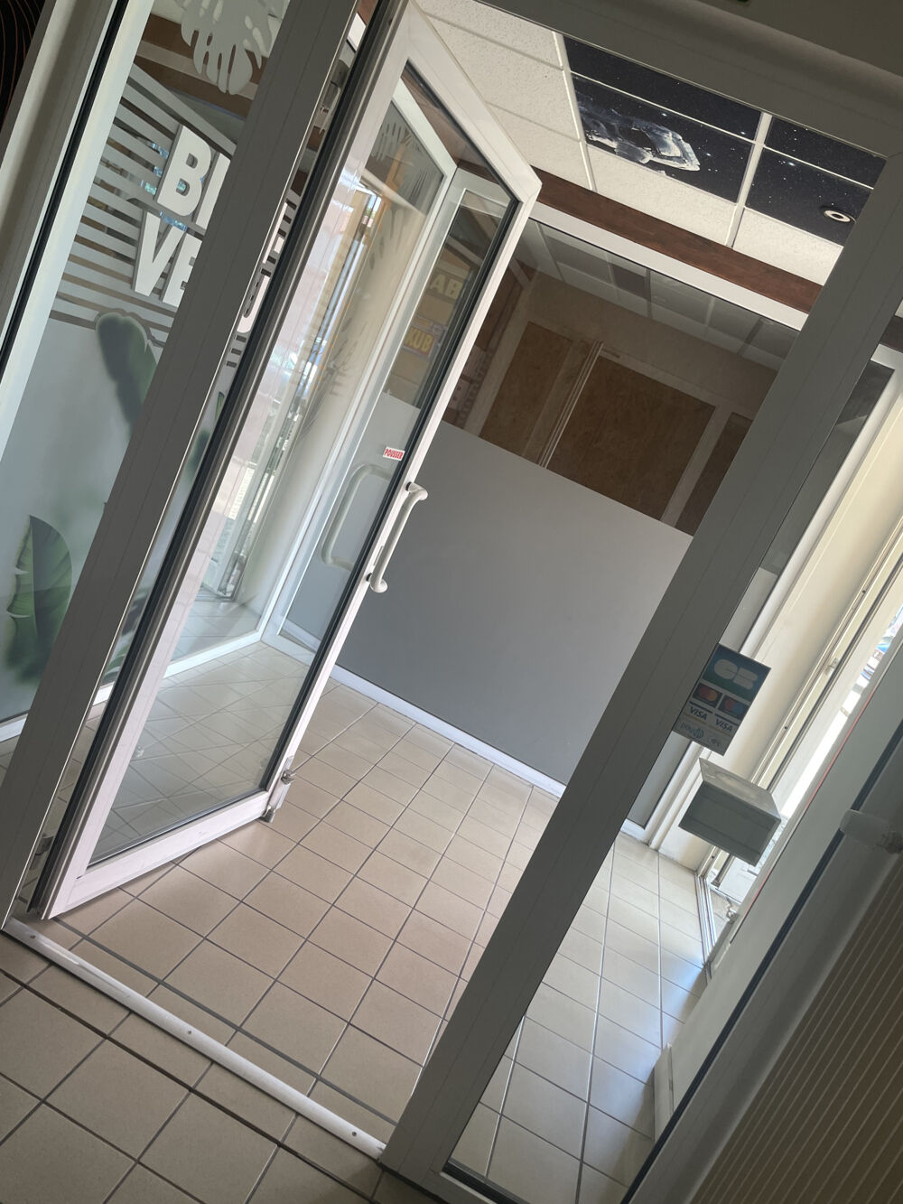   GIRARDI IMMOBILIER vous présente ce beau bâtiment à usage d'activité ou commercial Belfort 1 ère couronne 