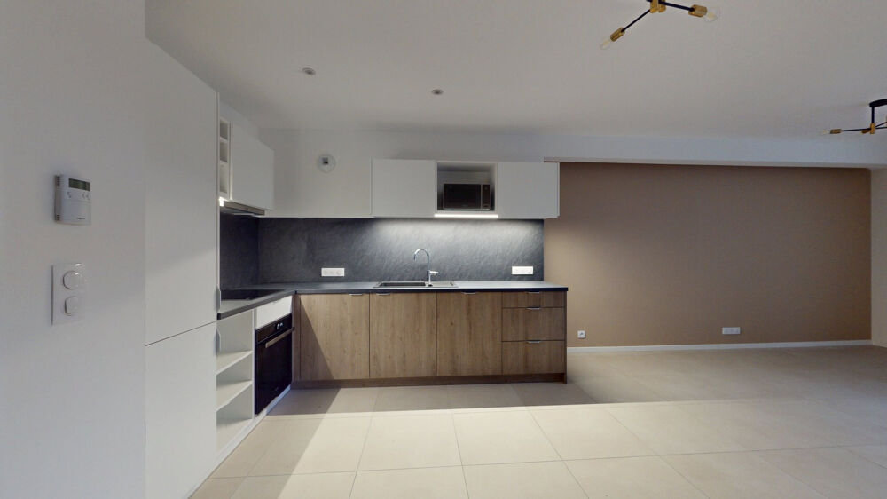 Location Appartement Bavilliers magnifique T3 rénové - deuxième étage d'une très belle monopropriété arborée Bavilliers