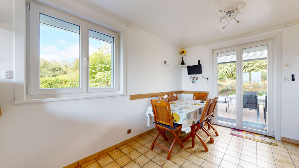 Vente Maison Girardi Immobilier vous présente sur les hauteurs de Sochaux cette charmante maison de 115 m2 Sochaux