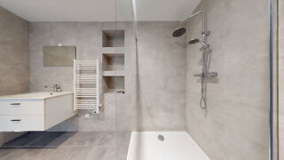  Appartement à louer 2 pièces 46 m²