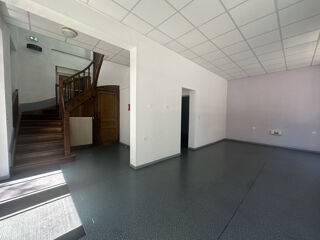   À LOUER   Local commercial / Bureaux de 110 m2   Centre-ville de Belfort Belfort