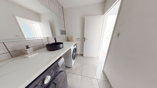  Appartement à louer 4 pièces 74 m²