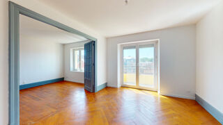  Appartement à louer 4 pièces 84 m²
